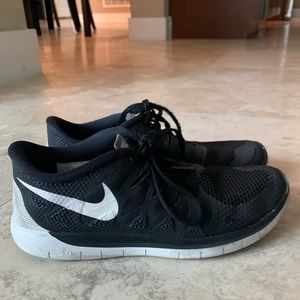 Nike black sneakers
